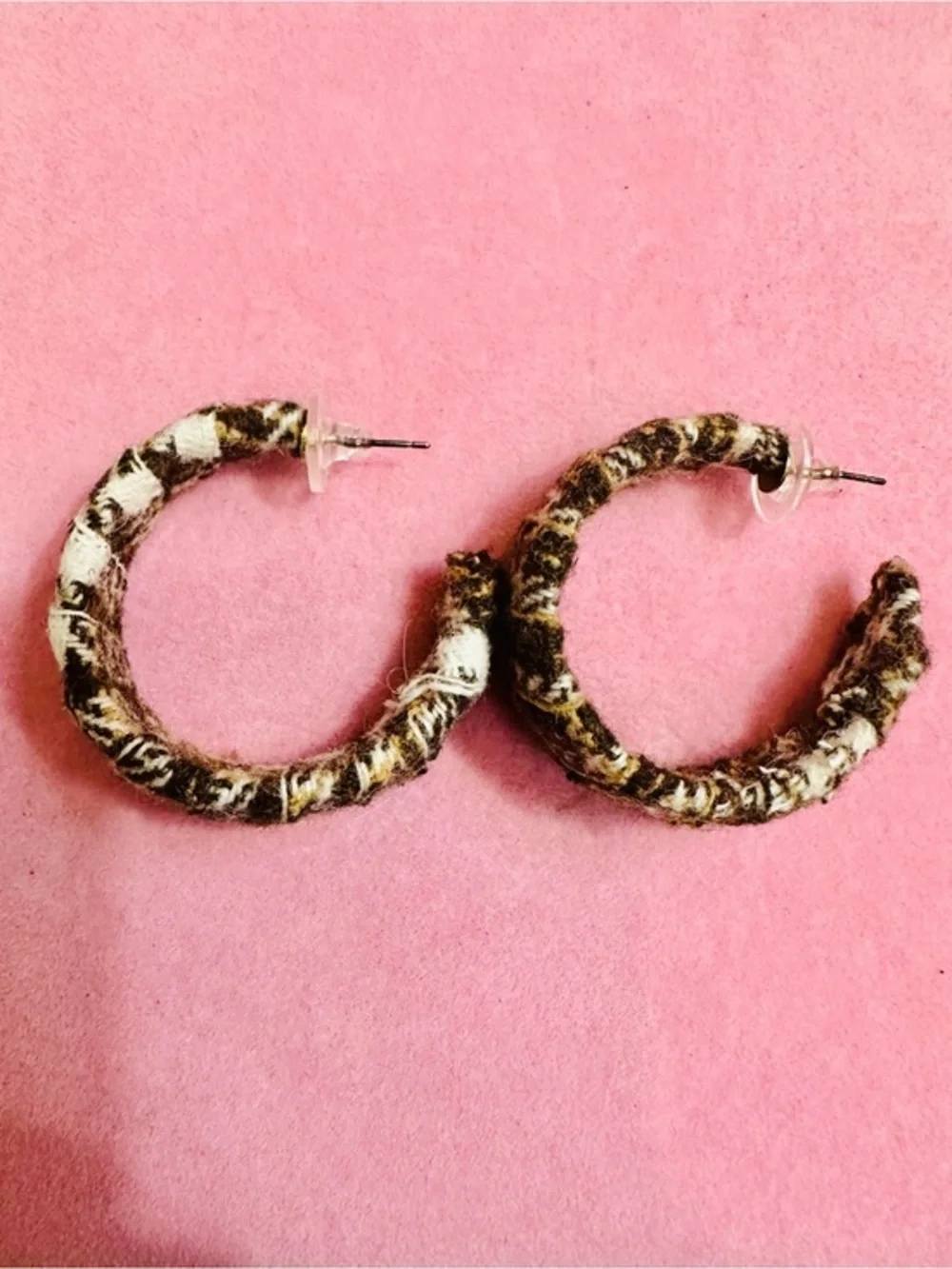 NWT Tweed Plaid Hoop Earrings
